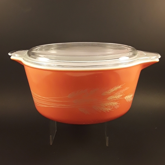 Pyrex vintage Other - Vintage Pyrex 1.5QT cassarole Autumn harvest w/lid